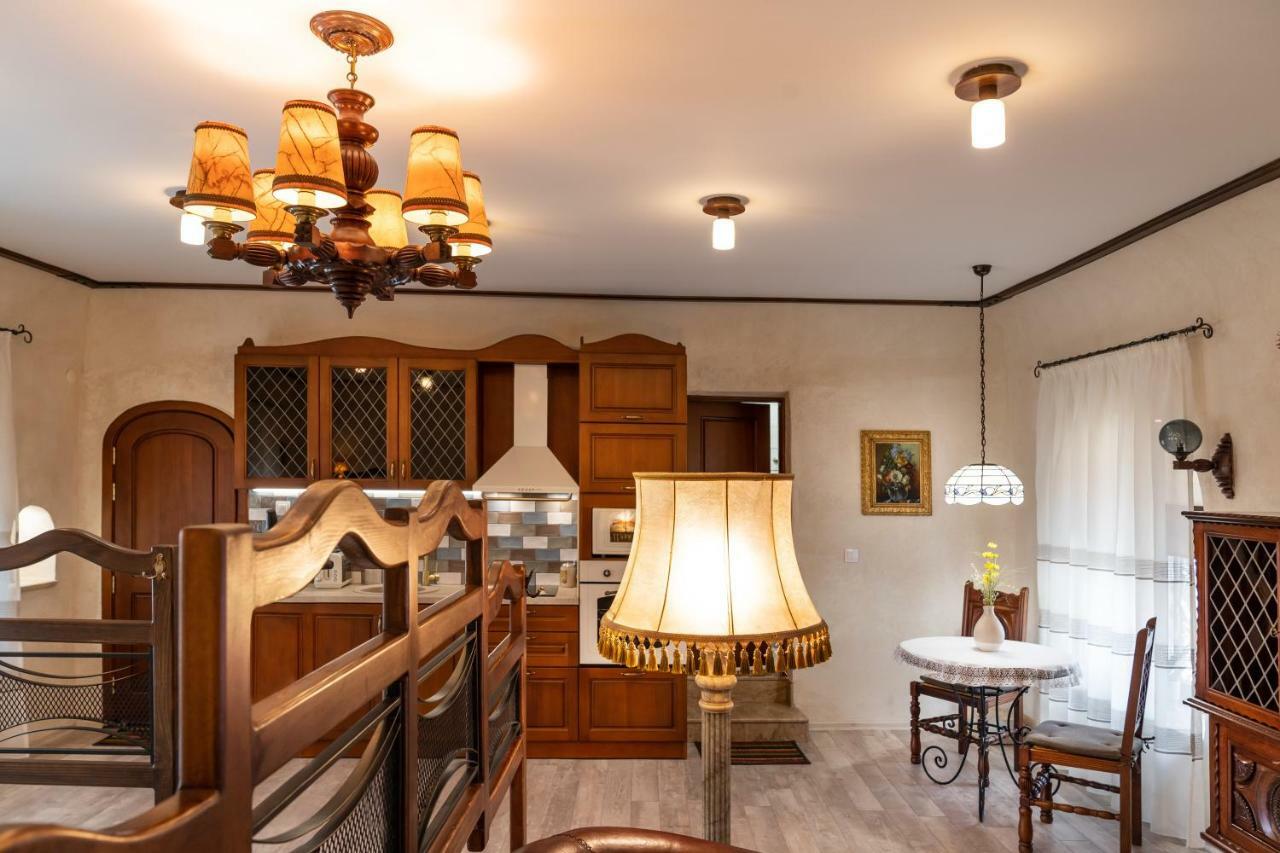 Historic Apartment In The Heart Of The City Veliko Tarnovo Exterior photo